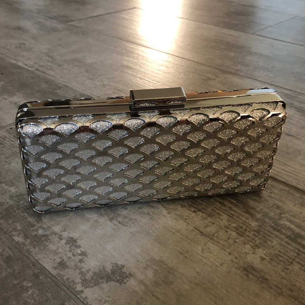 Mermaid Clutch